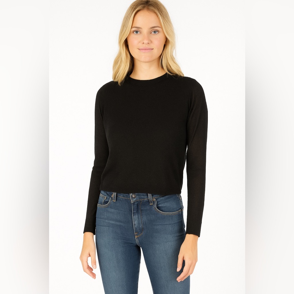 Zara Black Cropped Sweater size medium